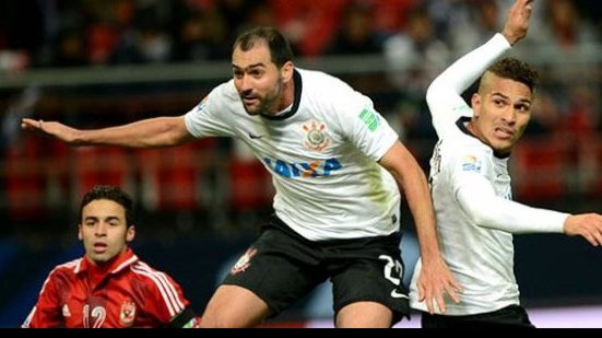 Imagem No sufoco, Corinthians garante triunfo e vaga na final do Mundial