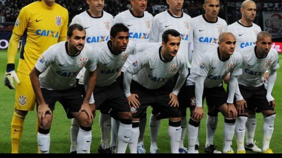 Imagem Corinthians é campeão mundial e faz a festa no Japão