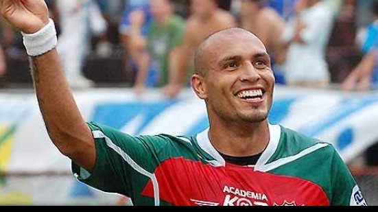 Imagem Sport entra na briga para contratar atacante pretendido pelo Bahia