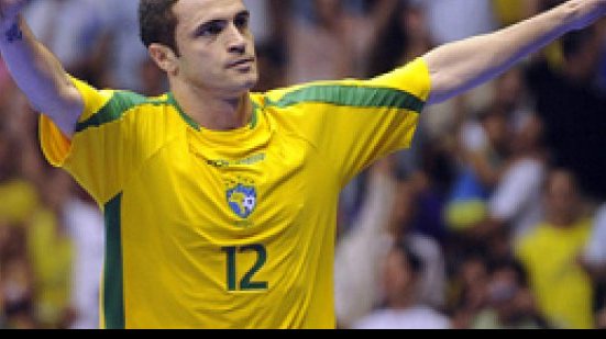 Imagem Falcão faz gol memorável em jogo festivo. Confira