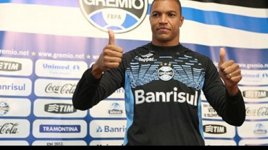 Imagem Dida se despede da Portuguesa e comemora acerto com o Grêmio