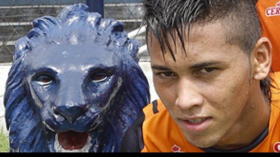 Imagem Vitória nega contato com jovem atacante do Remo
