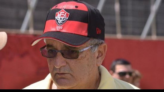 Imagem Presidente do Vitória pretende usar mais a base em 2013