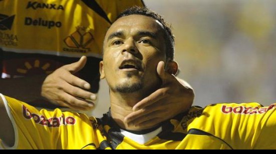 Imagem Presidente do Criciúma não entende descontentamento de Zé Carlos