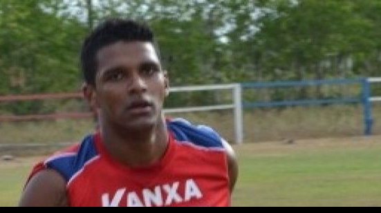 Imagem Bahia de Feira se reapresenta e meia Rayllan volta ao time