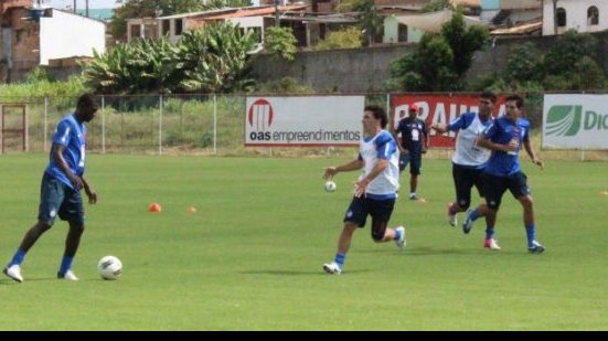 Imagem Bahia faz primeiro treino com bola da temporada