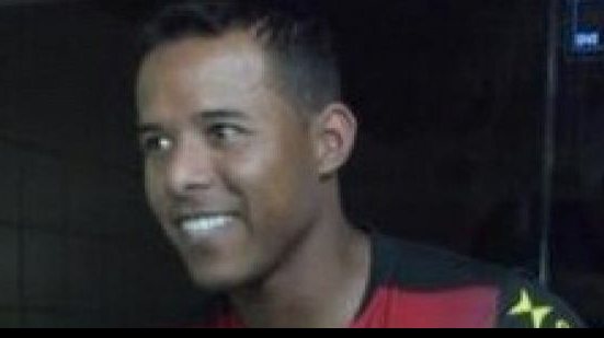 Imagem Marcos Aurélio se apresenta no Sport e revela vontade de defender o clube