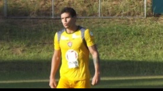 Imagem Novo zagueiro do Vitória já treina com o grupo
