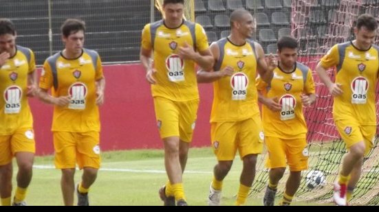 Imagem Novos reforços do Vitória participam de treinos físicos