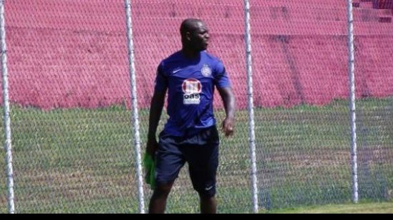 Imagem Com Zé Roberto no time reserva, Jorginho comandou coletivo