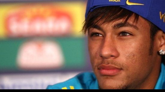 Imagem Neymar cria instituto esportivo para crianças carentes