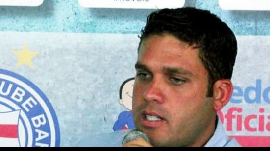 Imagem Presidente do Bahia nega interesse em atacantes especulados