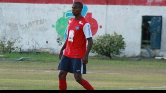 Imagem   Zagueiro comemora chegada à semifinal da Copa SP