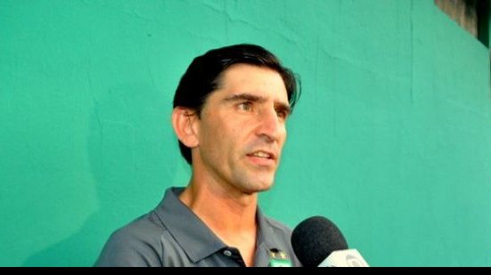 Imagem Fábio Giuntini entrega o cargo de treinador do Conquista