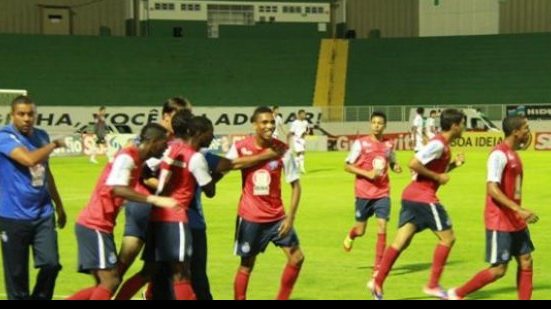 Imagem Bahia e Goiás decidem vaga à final da Copa São Paulo 