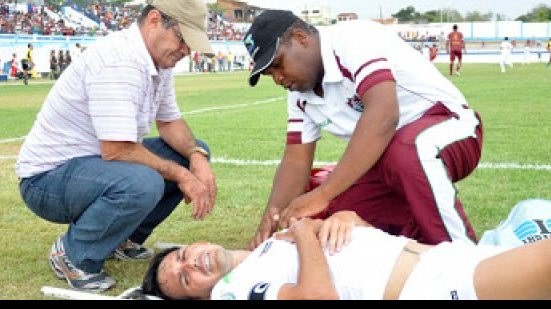 Imagem Lateral do Flu de Feira fratura o ombro e desfalca o time
