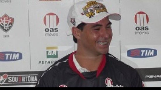 Imagem Marcos é regularizado e vira opção para Caio Júnior