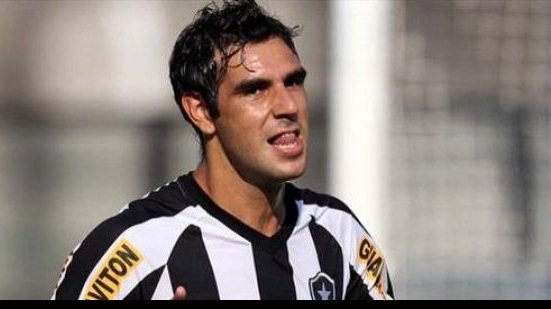 Imagem Diretor do Vitória afirma que Herrera não será contratado