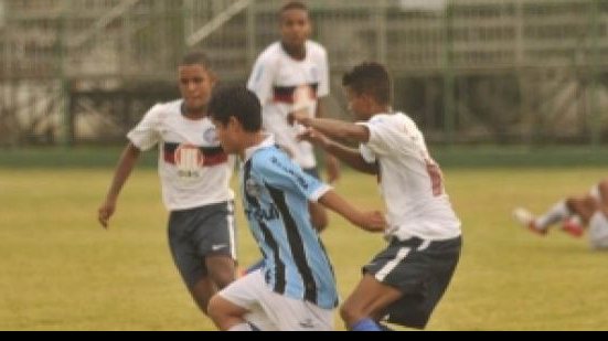 Imagem Bahia passa pelo Grêmio e vai à final no sub-15