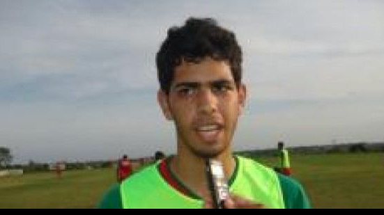 Imagem Meia pode ganhar titularidade no Fluminense