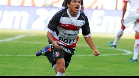 Imagem Feirense perde para o Santa Cruz e se complica no Nordestão