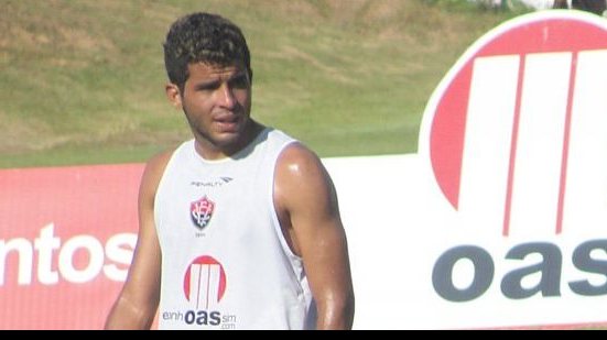 Imagem Vitória empresta laterais para o Botafogo