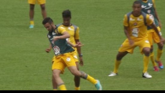 Imagem Atividade recreativa marca último treino do Vitória antes do jogo com ASA