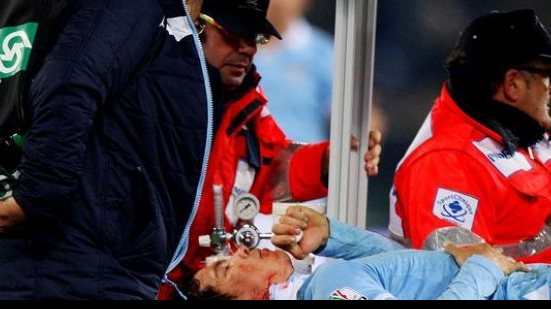 Imagem Após susto, Hernanes recebe alta e volta para casa