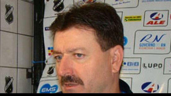 Imagem Treinador do ASA enaltece triunfo diante do Vitória