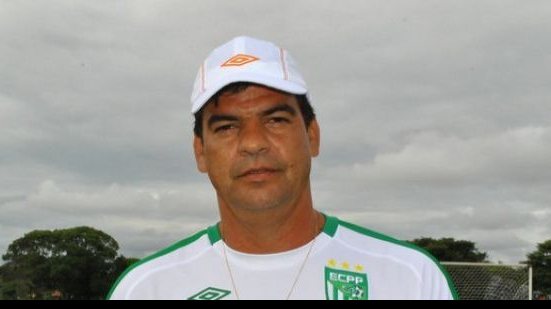 Imagem Técnico do Conquista comemora estreia com triunfo