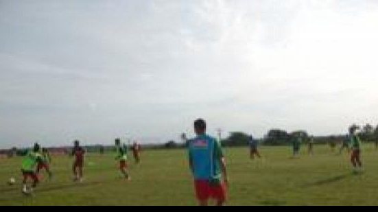 Imagem  Zanata não define Fluminense para jogo contra o Botafogo