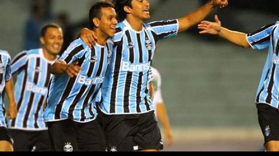Imagem Marcelo Moreno rejeita Palmeiras e ficará no Grêmio