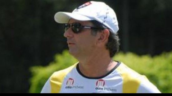 Imagem Caio Júnior confirma Escudero no time titular