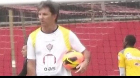 Imagem Caio Júnior afirma que um empate com gols é ótimo para o Vitória