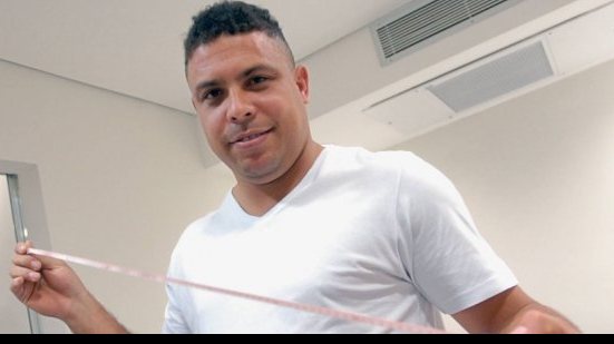 Imagem Ronaldo deixa o Brasil para ser estagiário