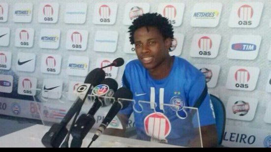 Imagem Paciente, Adriano é apresentado no Bahia