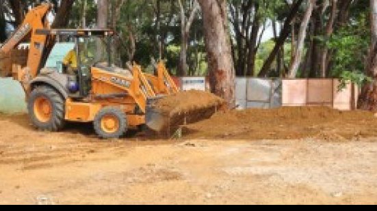 Imagem Muro do estádio Lomanto Júnior começa a ser reerguido
