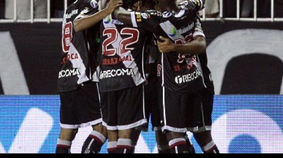 Imagem Em jogo de viradas, Vasco vence o Flu e vai a final da Taça Guanabara