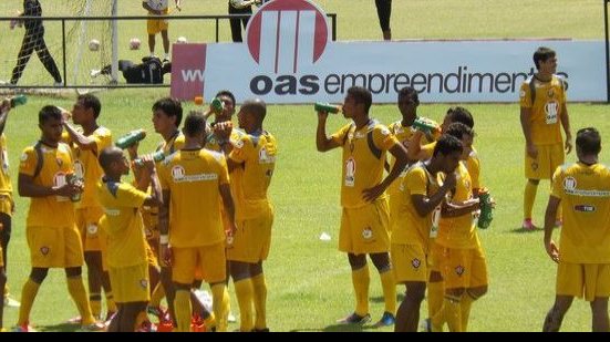 Imagem  Com os retornos de Mansur e Nicácio Vitória voltou aos treinamentos