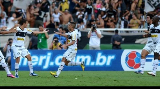 Imagem Botafogo vence o Vasco e conquista a Taça Guanabara