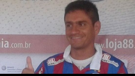 Imagem Rosales é regularizado e vira opção para domingo