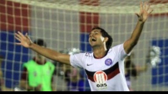 Imagem  Com erros da arbitragem, Bahia empata com o Vitória da Conquista