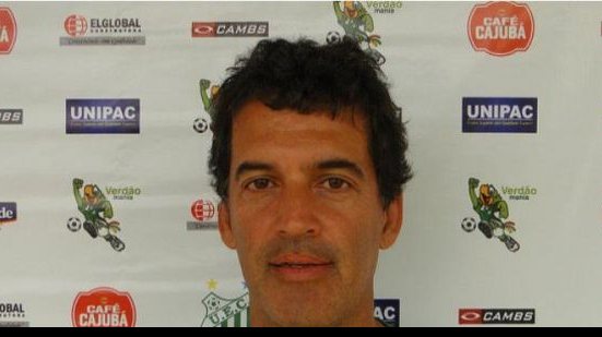 Imagem  Treinador do Conquista espera que equipe repita futebol mostrado contra o Bahia