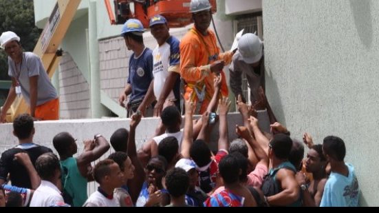 Imagem Funcionários da Fonte Nova serão demitidos após agirem como cambistas