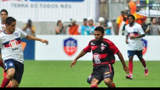 Imagem Brigando por liderança, Vitória e Bahia se enfrentam na Fonte Nova