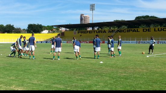 Imagem Luverdense treina pela manhã e deve jogar com três atacantes