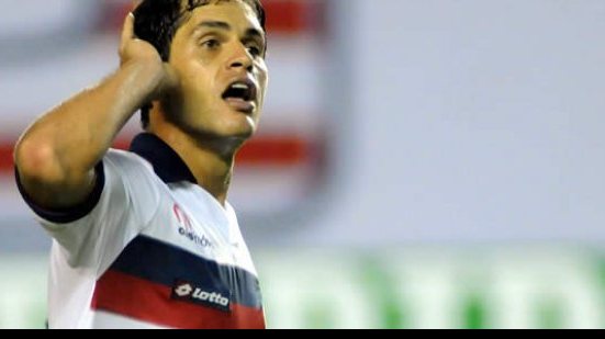 Imagem Bahia é o time que mais cometeu faltas nas primeiras rodadas do Brasileirão