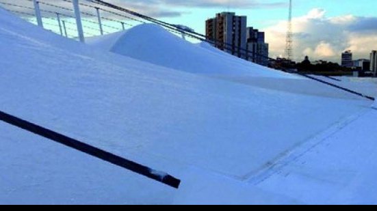 Imagem Buraco na cobertura da Arena Fonte Nova é restaurado