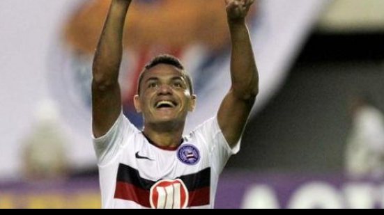 Imagem Hélder se atrasa em reapresentação do Bahia e também será multado