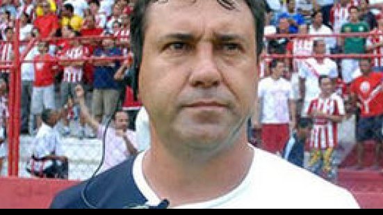 Imagem Náutico ‘rouba’ técnico que chegou a time da Série B a menos de uma semana
